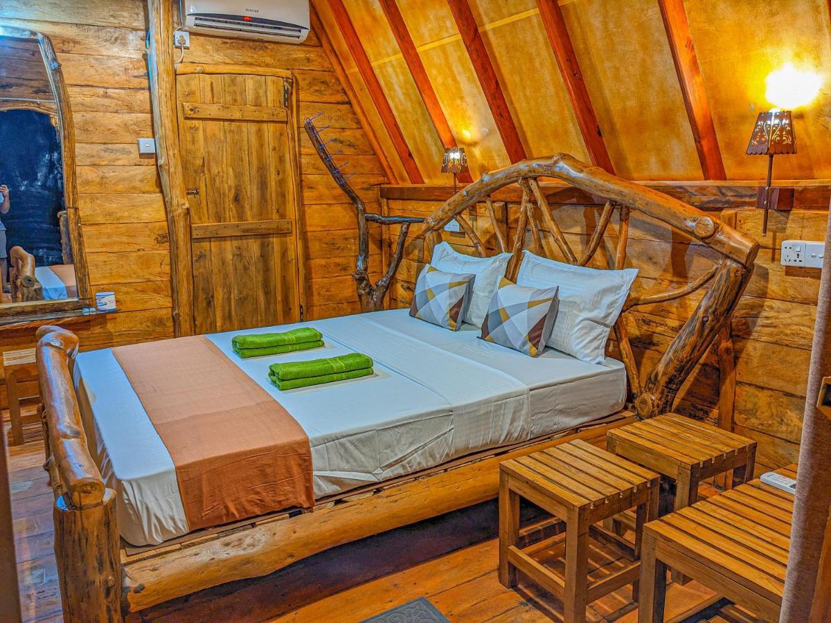 Wooden Cabana 锡吉里亚 外观 照片