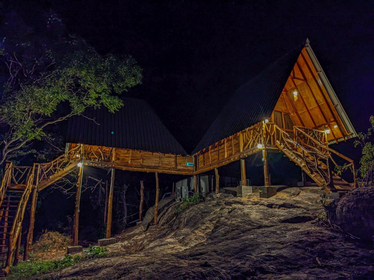 Wooden Cabana 锡吉里亚 外观 照片