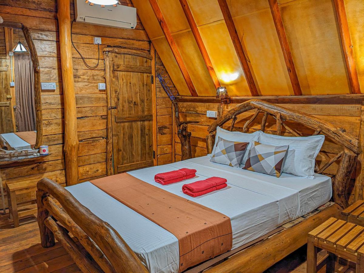 Wooden Cabana 锡吉里亚 外观 照片