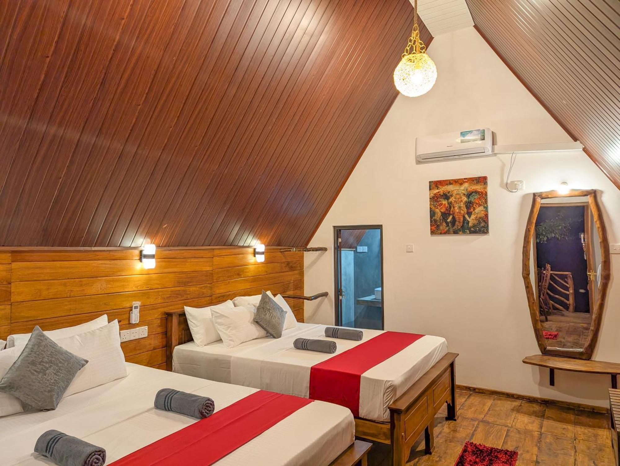 Wooden Cabana 锡吉里亚 外观 照片